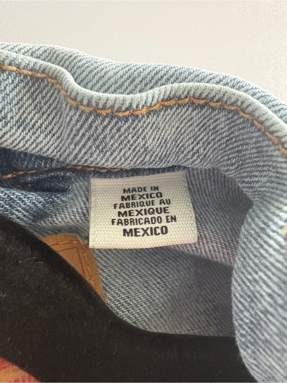 Levi's Premium Men's Original Trucker Denim Jacket Size M Light Wash